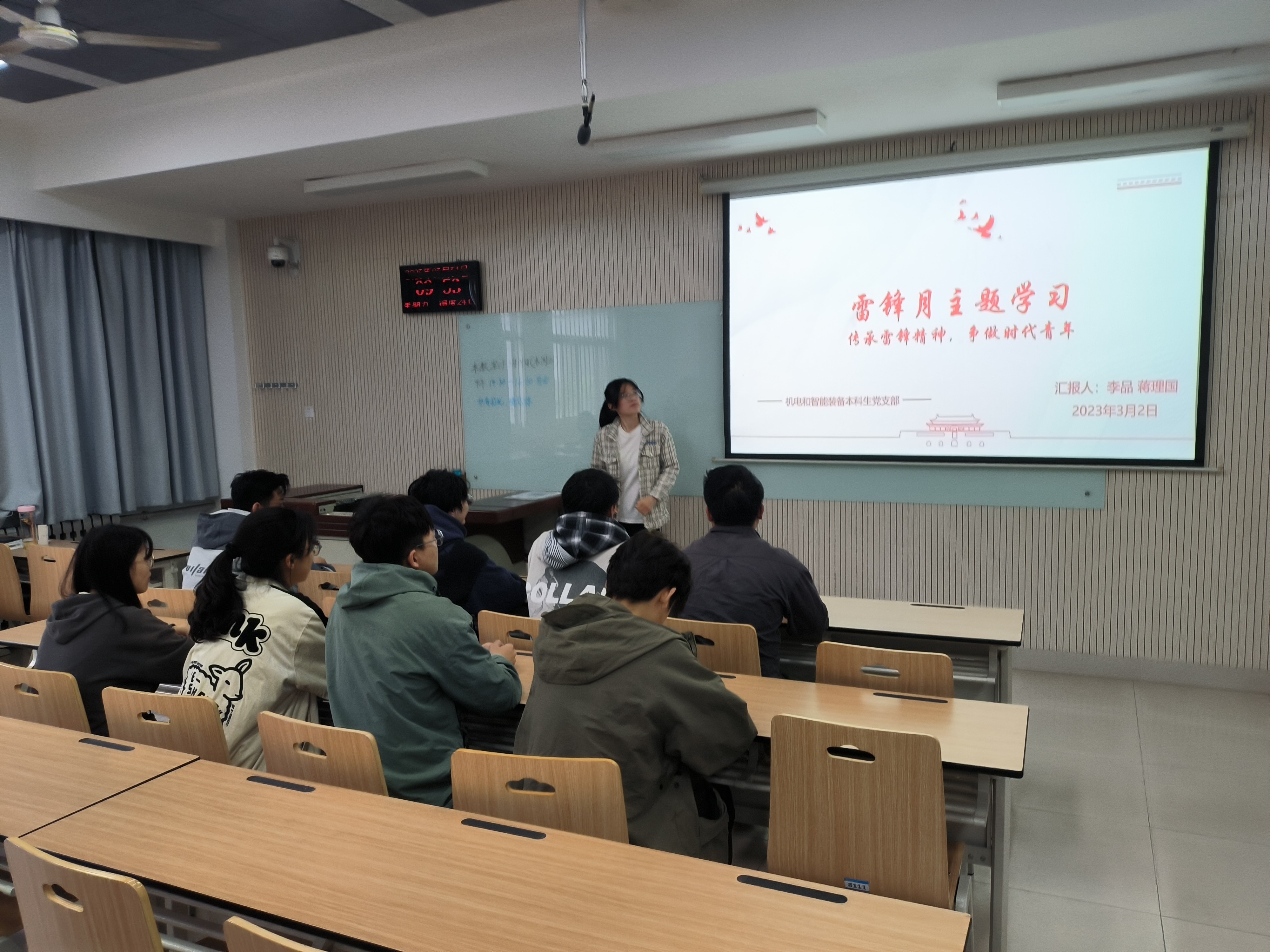 4a5af14ec19c4190b28116cc42f93154.jpg 4a5af14ec19c4190b28116cc42f93154.jpg