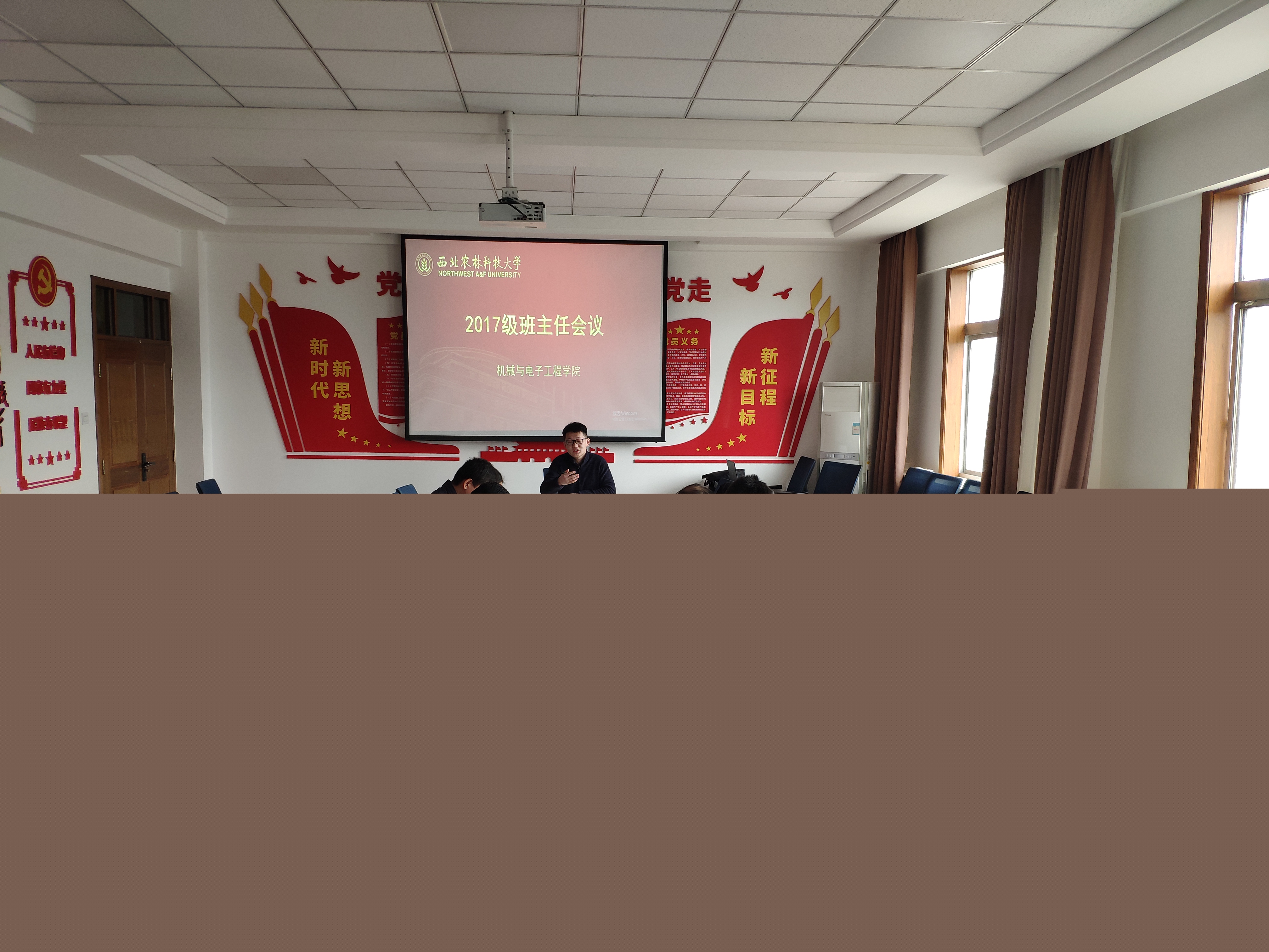 b54f8bede6374f60b53097b48fe0f1e3.jpg