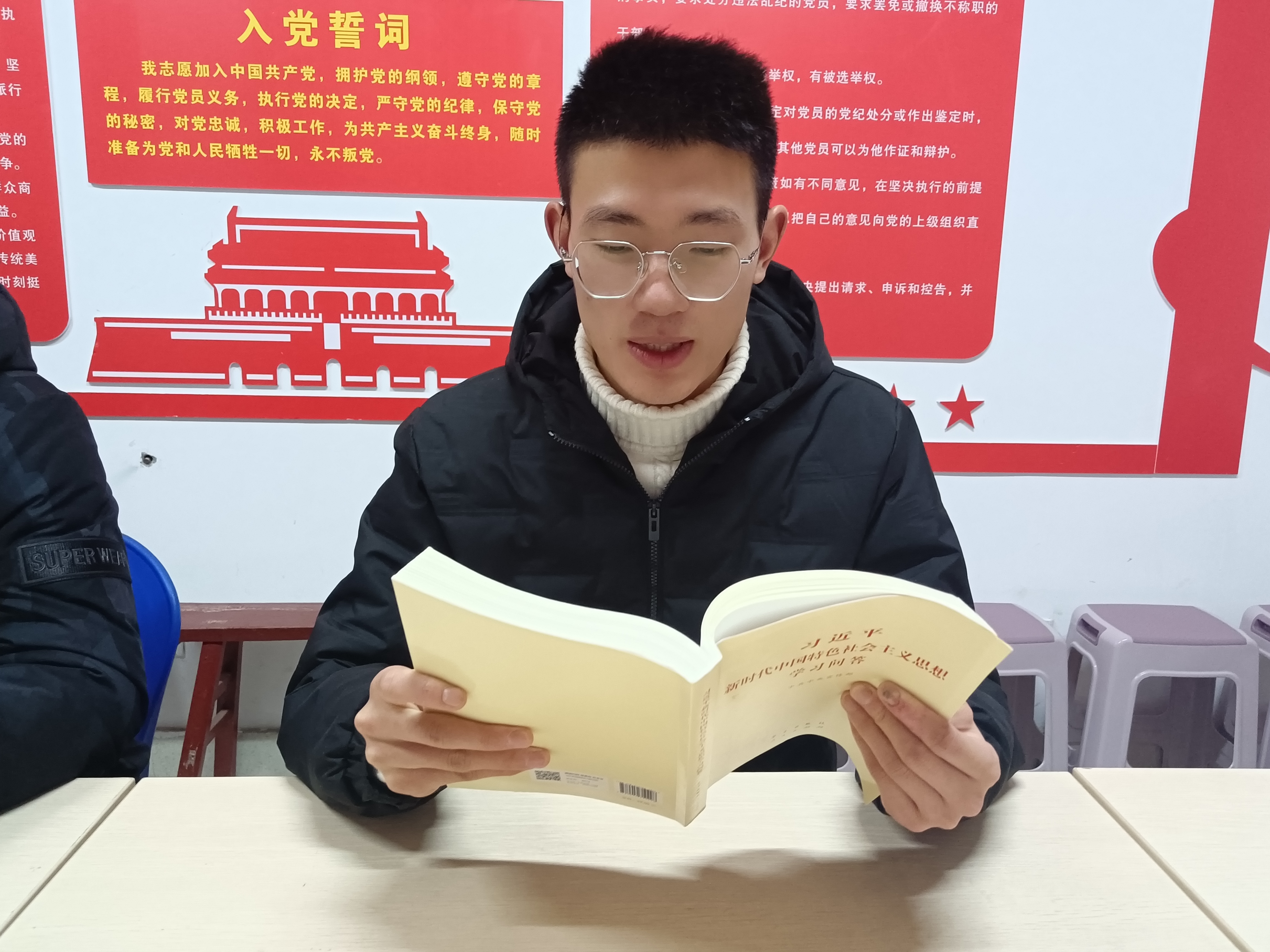 bbfd8477d3c244809970a40a2f4d8890.jpg bbfd8477d3c244809970a40a2f4d8890.jpg