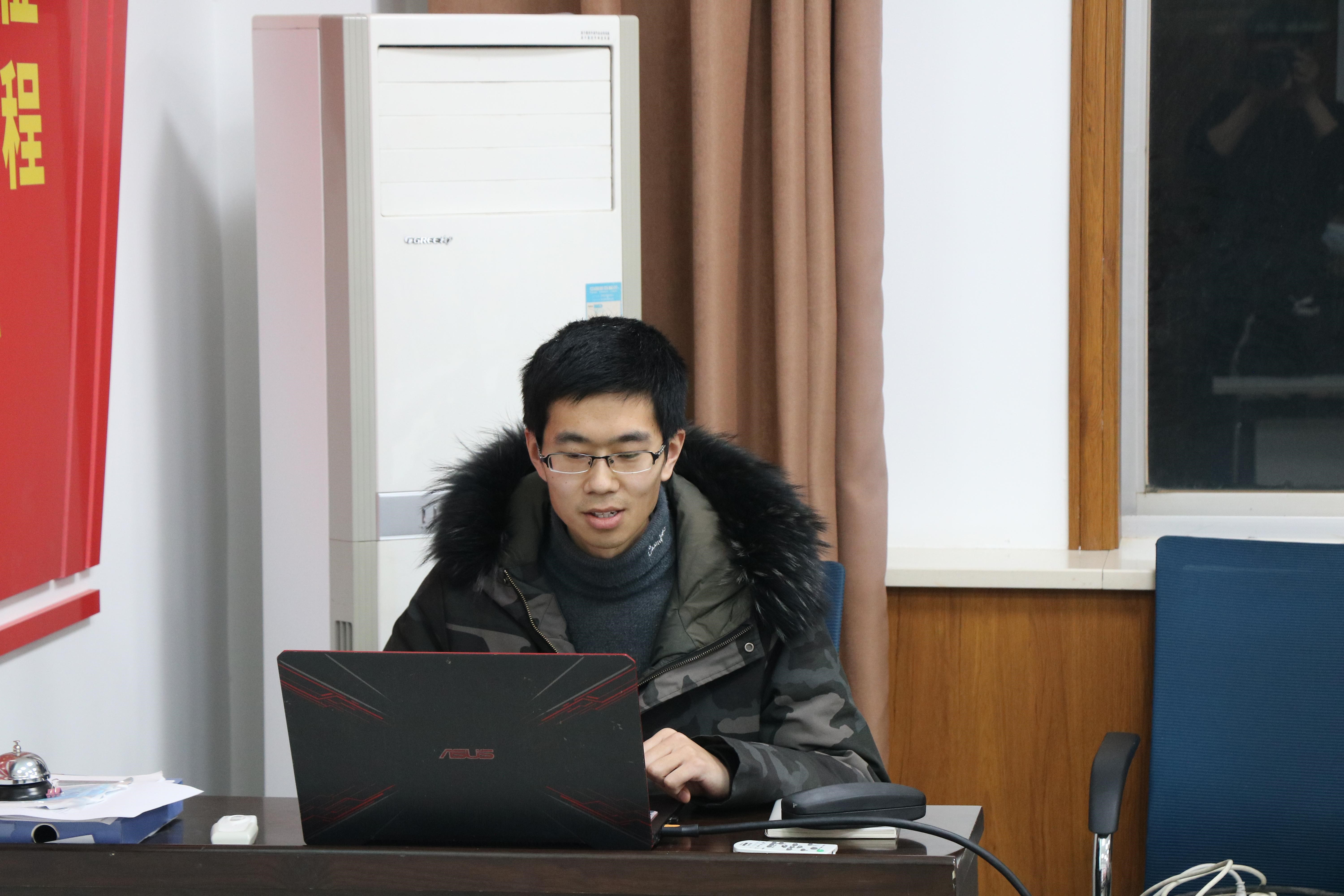 7045c1ebd88a462bbbc3577ab2e817c4.jpg 7045c1ebd88a462bbbc3577ab2e817c4.jpg