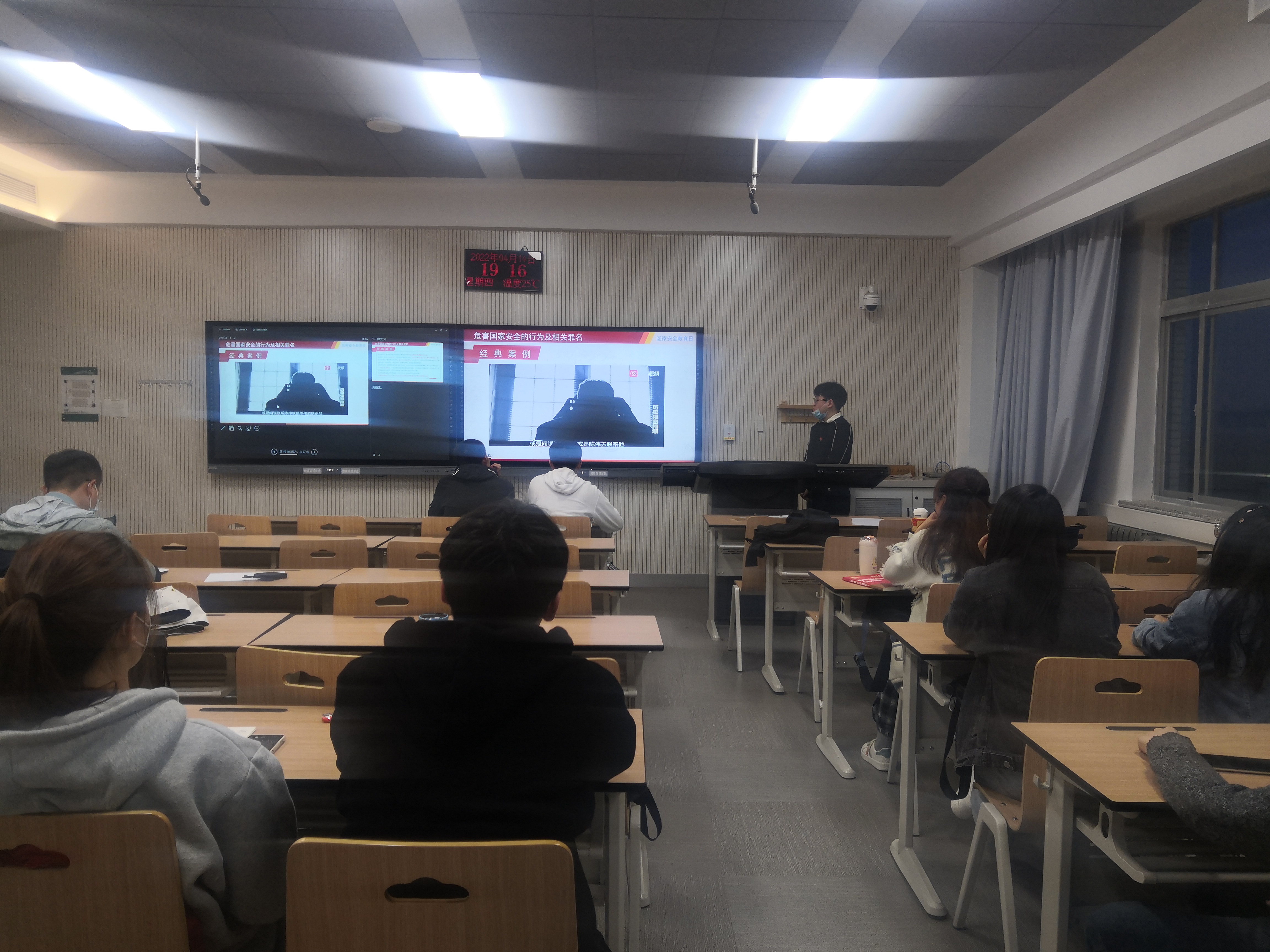 f79c9cc0b1534f84929414d07854ed19.jpg f79c9cc0b1534f84929414d07854ed19.jpg