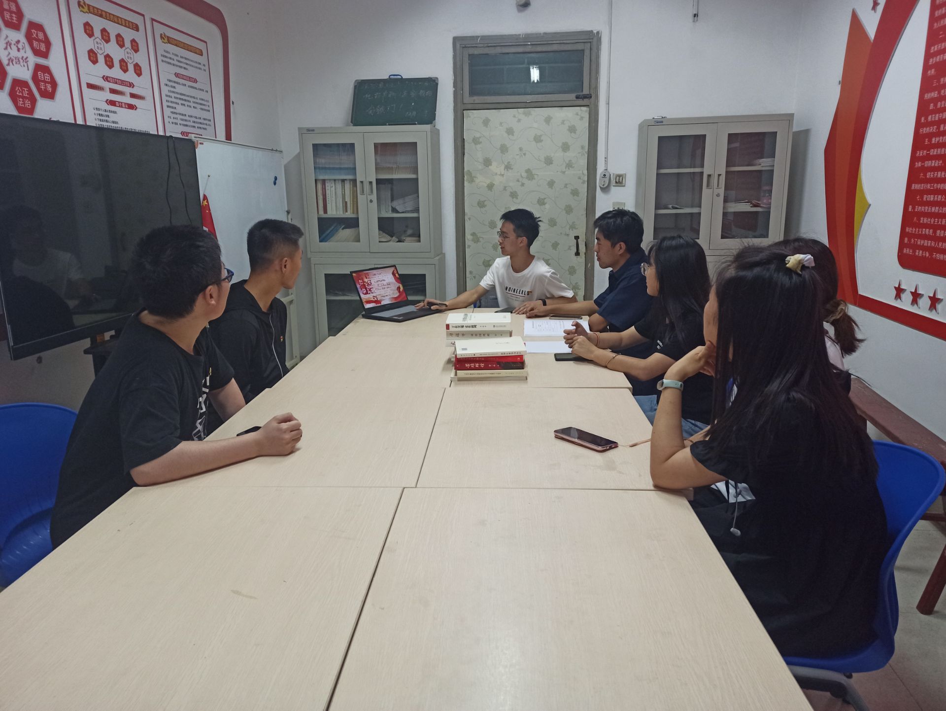 df811835ff114d88a6654db8c3150415.jpg df811835ff114d88a6654db8c3150415.jpg